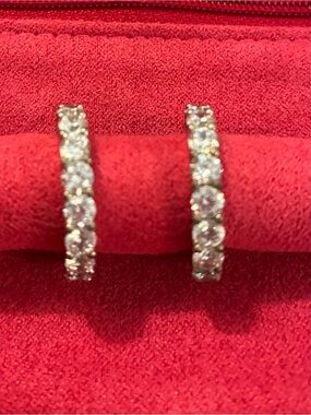 Sparkling 2 Clear Crystal eternity rings in Sterling silver
